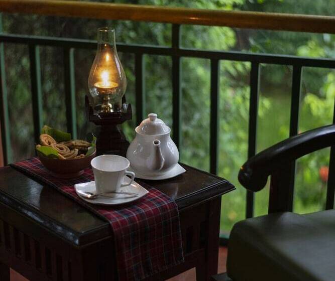 ホテル Hoysala Village Resort