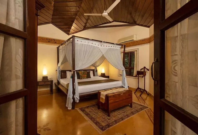 Hotel Hoysala Village Resort