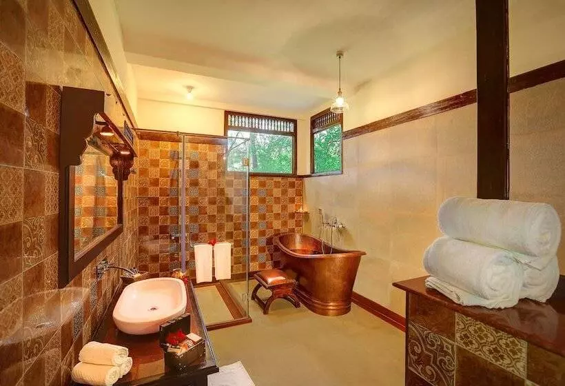 Hotel Hoysala Village Resort