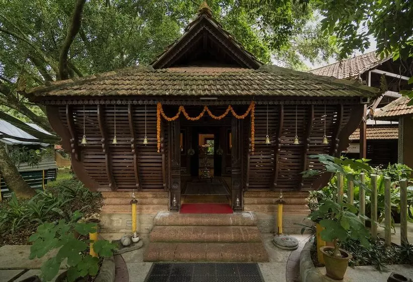 Hotel Hoysala Village Resort