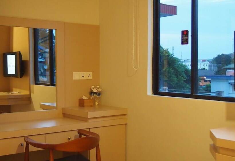 Hotel Nite & Day Laguna Bintan