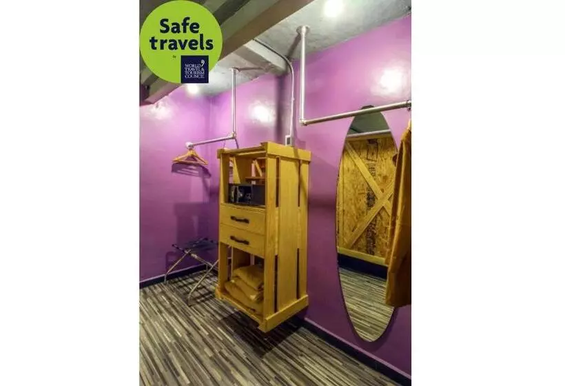 Отель Mx Más Roma