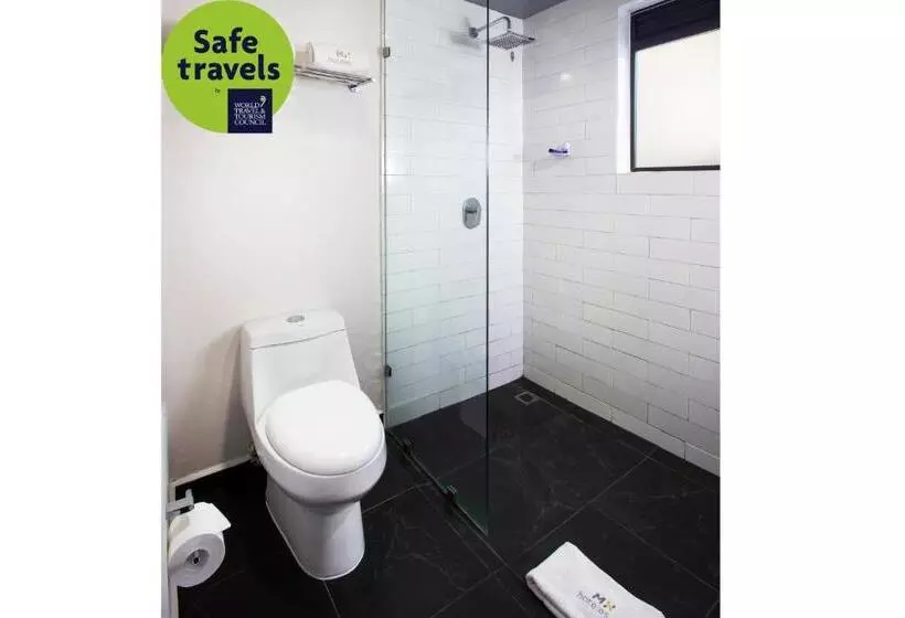 Отель Mx Más Roma