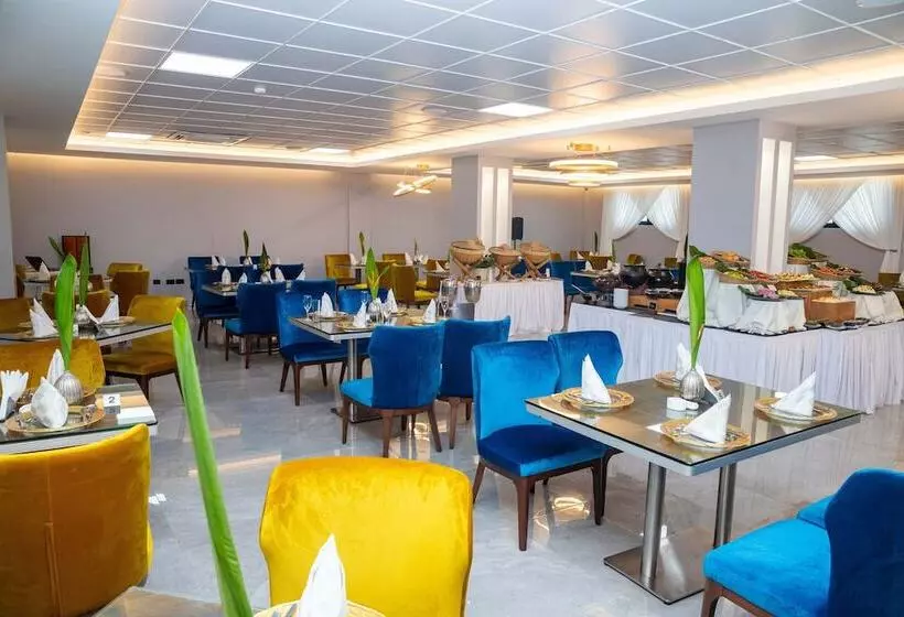 Oak Plaza Hotels East Airport