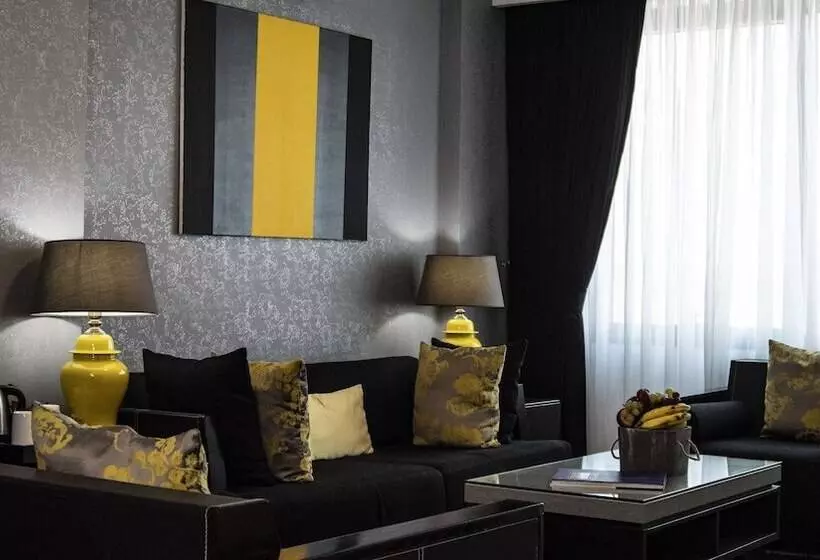 Oak Plaza Hotels East Airport