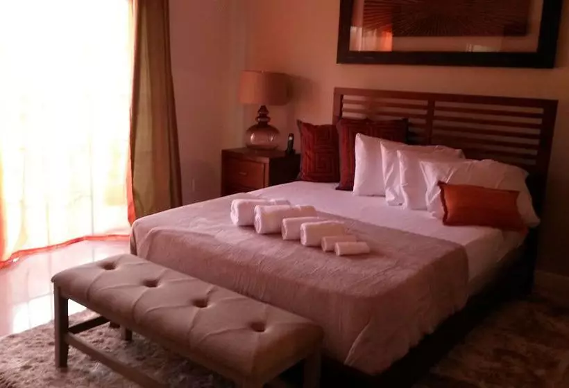 هتل Realty Shores Bahamas