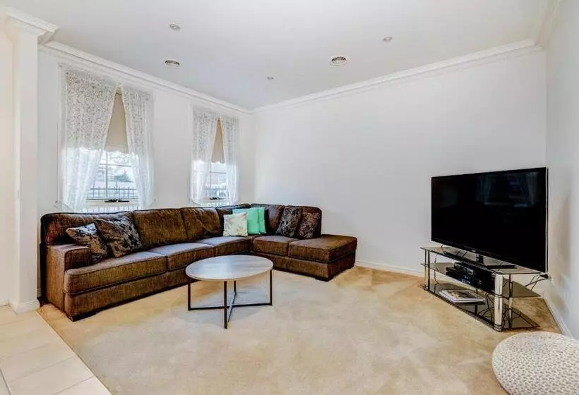 Hotelli Seymours On Lydiard