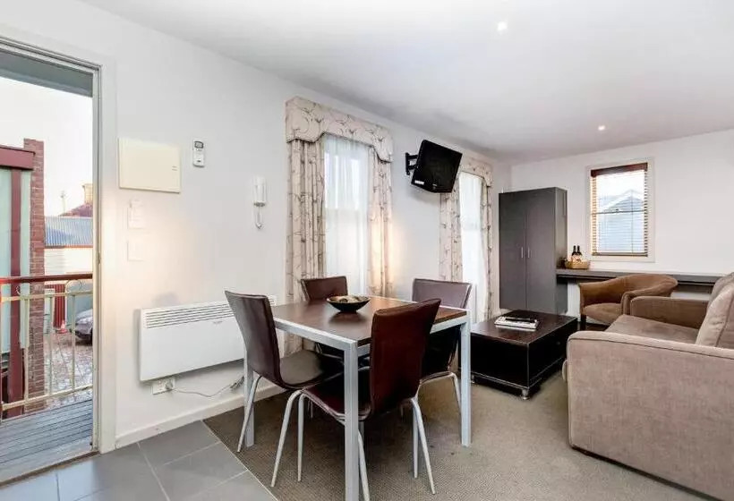 Hotelli Seymours On Lydiard