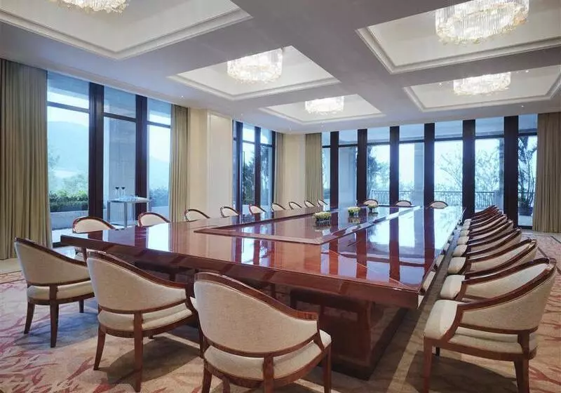 ホテル The Westin Zhujiajian Resort, Zhoushan