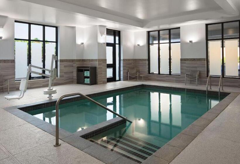 ホテル Towneplace Suites By Marriott Boston Logan Airport/chelsea