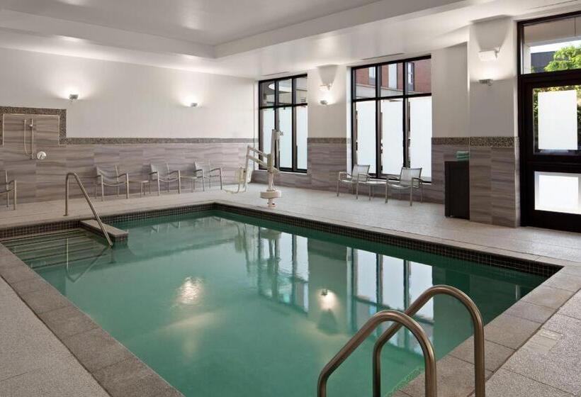 ホテル Towneplace Suites By Marriott Boston Logan Airport/chelsea