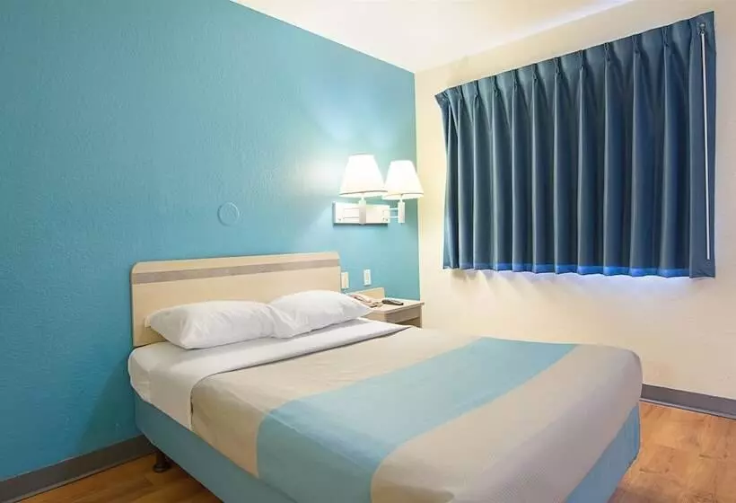 Motel 6 Fredericksburg, Va North