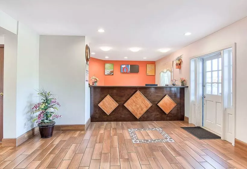 Motel 6 Harrisonburg, Va South