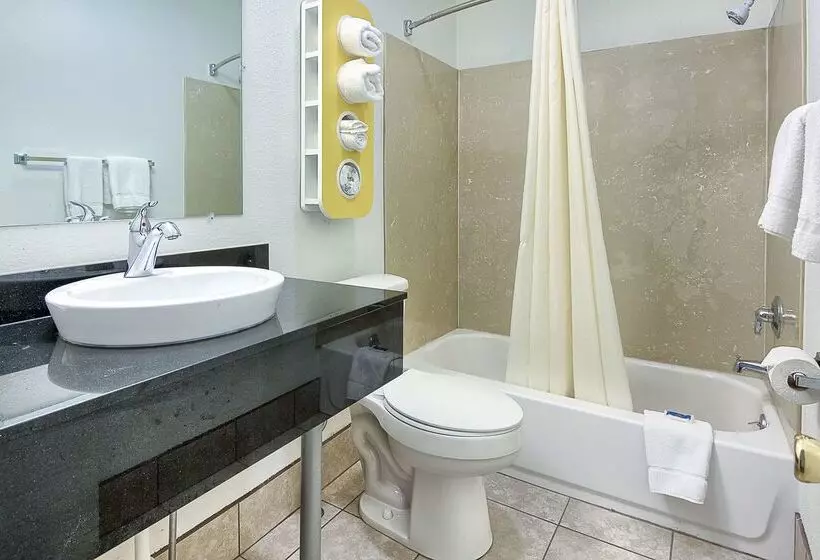 Motel 6 Harrisonburg, Va South