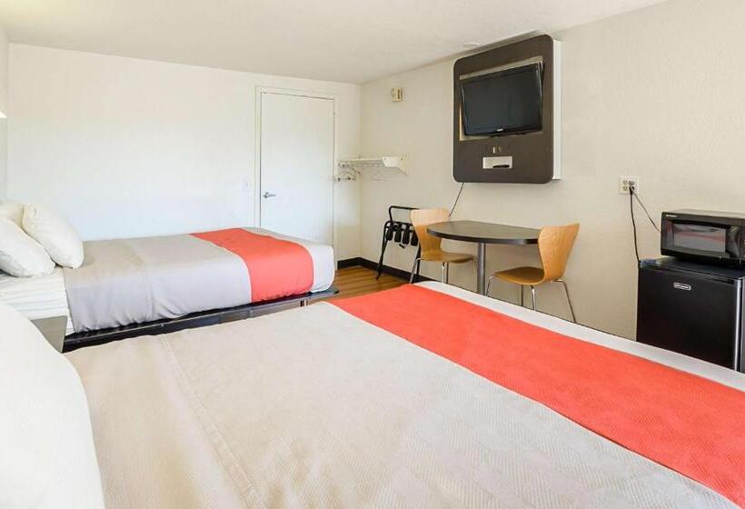 汽车旅馆  Rodeway Inn