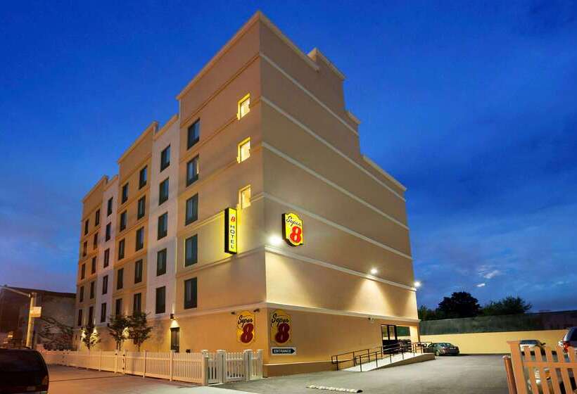 מוטל Super 8 By Wyndham Bronx