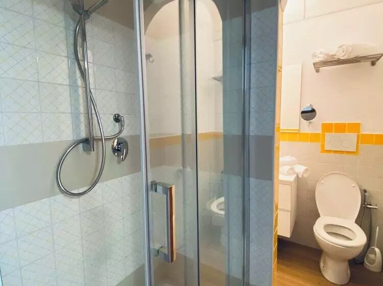 پانسیون Locanda Degli Artisti