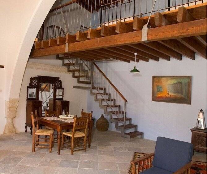 Porfyrios Country House