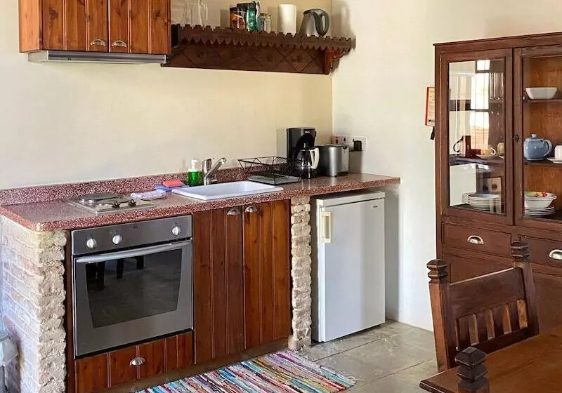 Porfyrios Country House