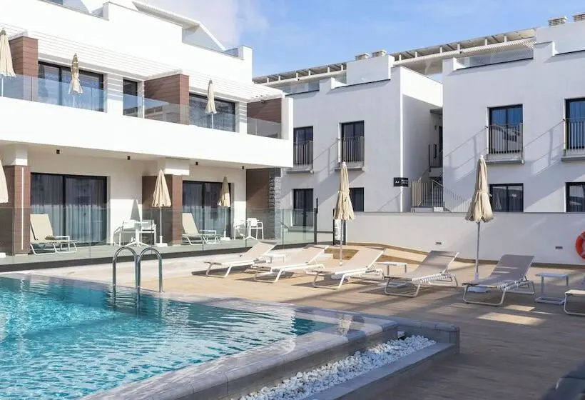 Esmeralda Cotillo Homes By LIVVO