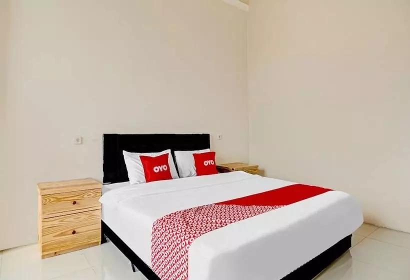 هتل Grand Redisa By Oyo Rooms