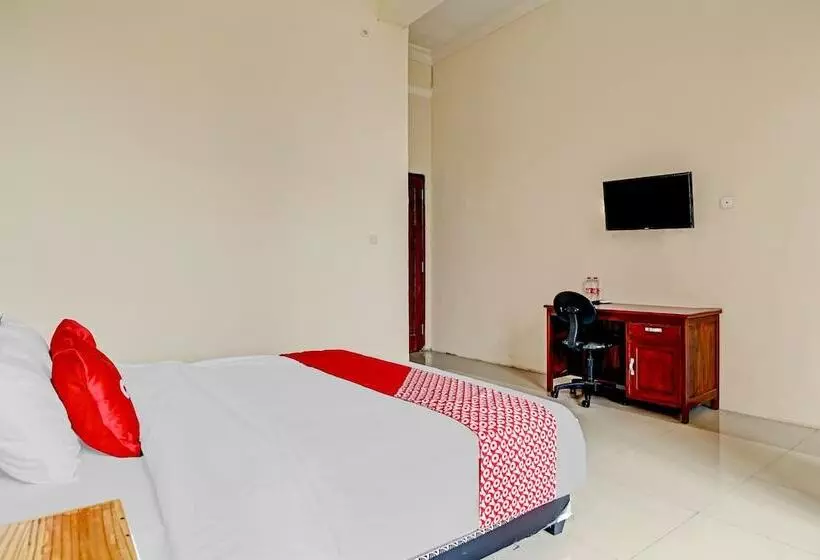 هتل Grand Redisa By Oyo Rooms