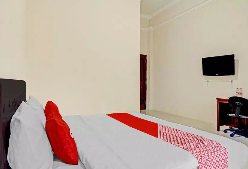 هتل Grand Redisa By Oyo Rooms
