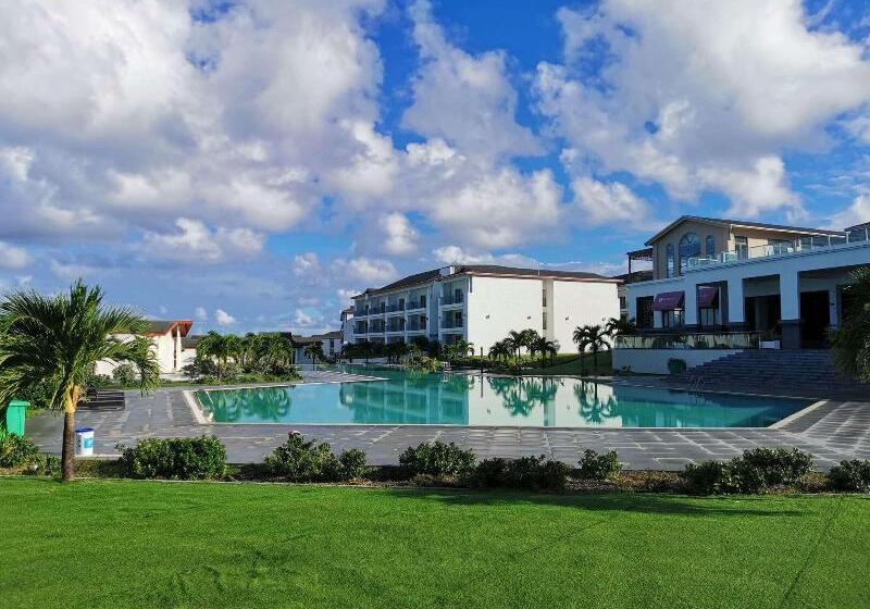 Hotel Ramada By Wyndham St Kitts Resort