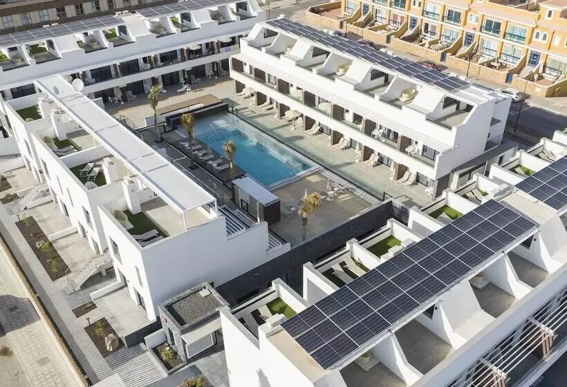 Esmeralda Cotillo Homes By Livvo