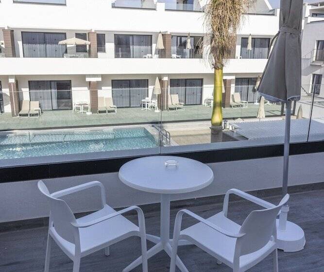 Esmeralda Cotillo Homes By Livvo