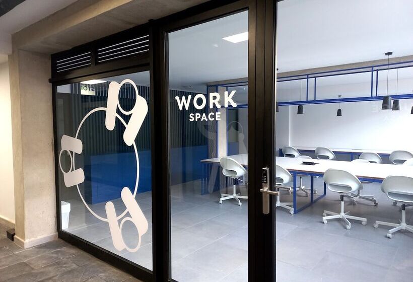 Esmeralda Cotillo Homes By Livvo