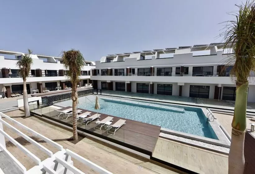 Esmeralda Cotillo Homes By LIVVO