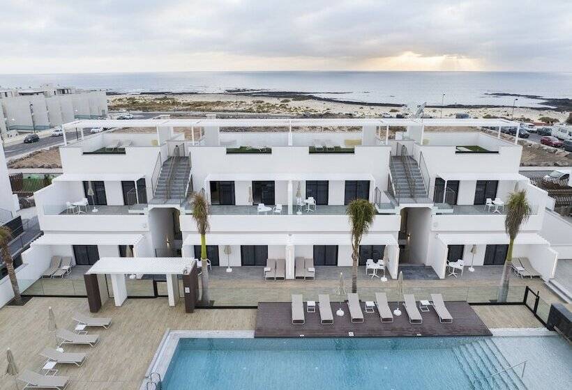 Esmeralda Cotillo Homes By Livvo