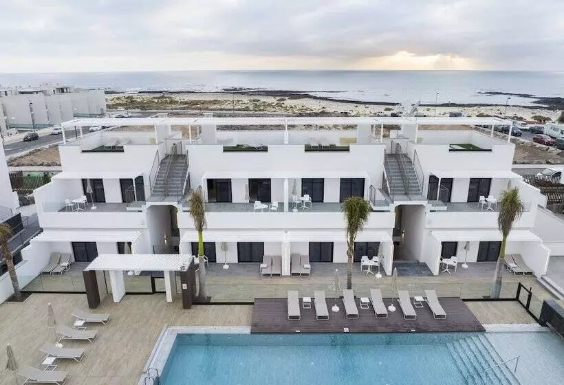 Esmeralda Cotillo Homes By LIVVO