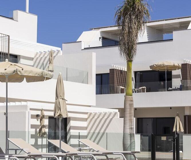 Esmeralda Cotillo Homes By Livvo