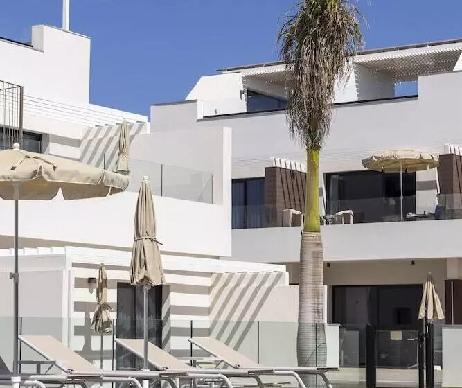 Esmeralda Cotillo Homes By LIVVO