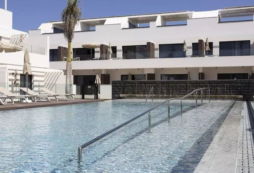 Esmeralda Cotillo Homes By LIVVO