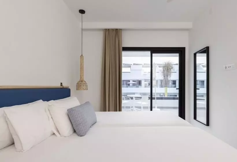 Esmeralda Cotillo Homes By LIVVO