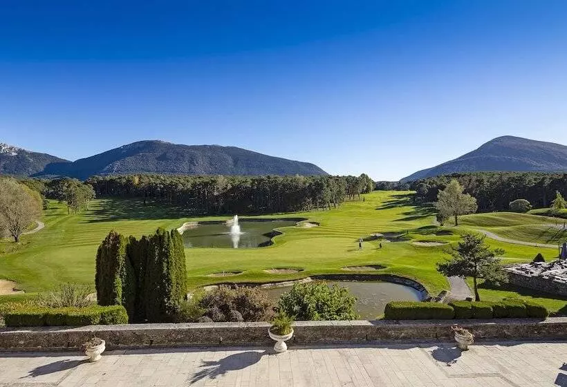 Отель Château Et Golf De Taulane