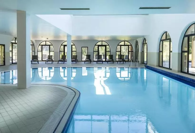 Отель Château Et Golf De Taulane