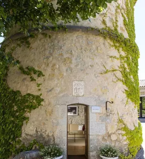 Отель Château Et Golf De Taulane