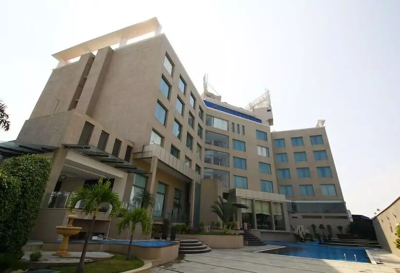 Hotel Grand Estancia