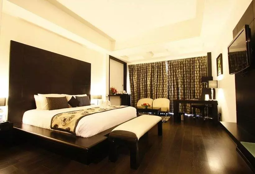 Hotel Grand Estancia