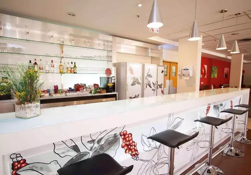 בית מלון כפרי Ibis Betim