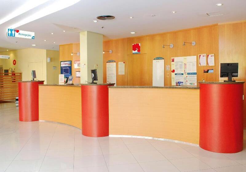 ホテル Ibis Betim