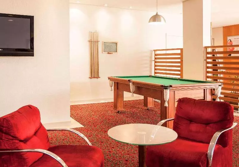 בית מלון כפרי Ibis Betim