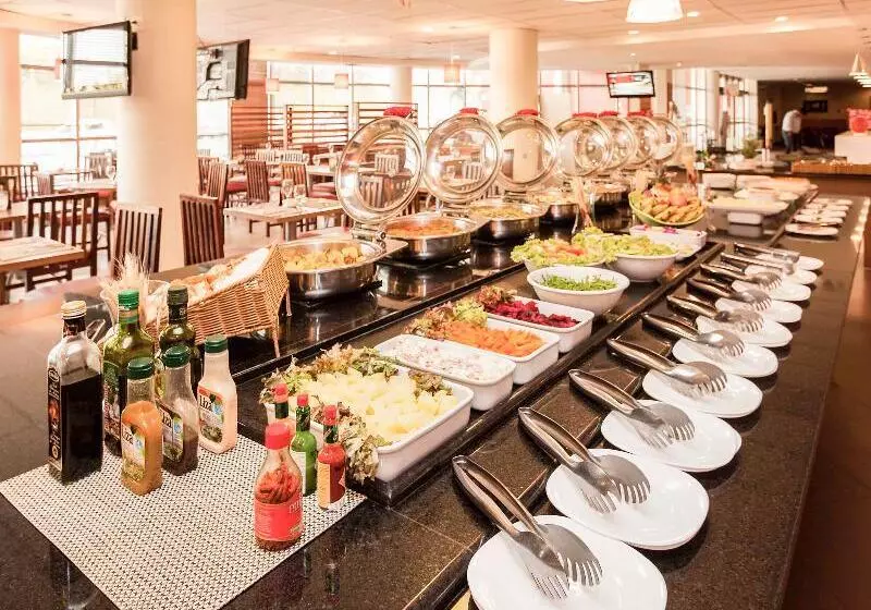 בית מלון כפרי Ibis Betim