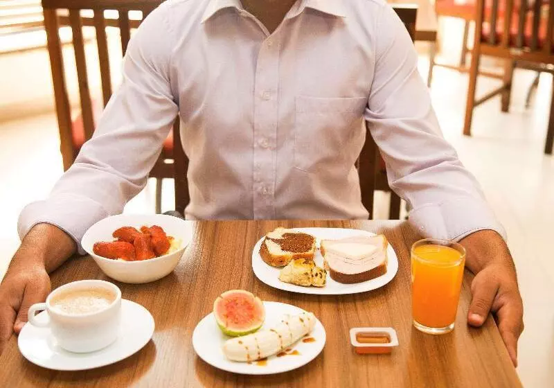 בית מלון כפרי Ibis Betim