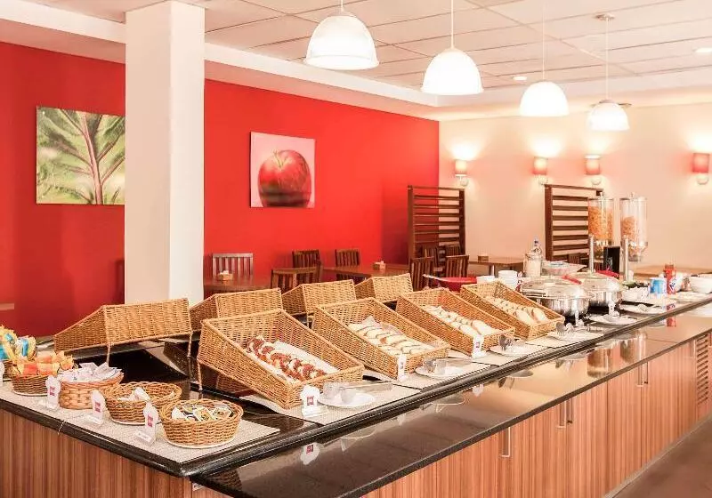 בית מלון כפרי Ibis Betim