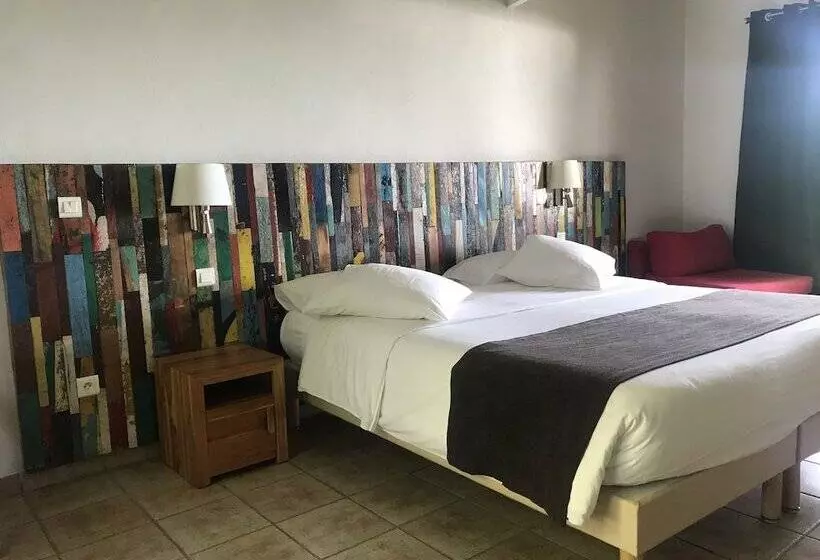 هتل Le Rayon Vert Hôtel & Restaurant Vue Mer